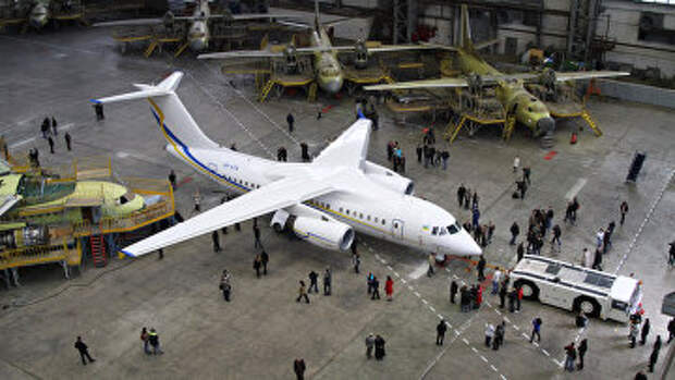Презентация  украинского реактивного самолета нового поколения АН-158 на ГП Антонов. Архивное фото