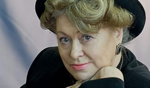 В Саратове впервые вручили Премию имени народной артистки России Риммы Беляковой