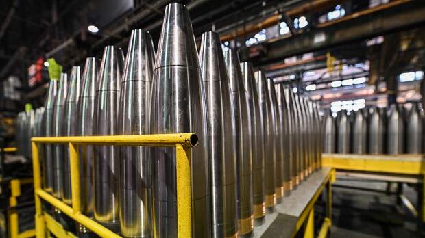 Запасов боеприпасов на Украине осталось всего на три месяца. Виноваты в этом США, которые...