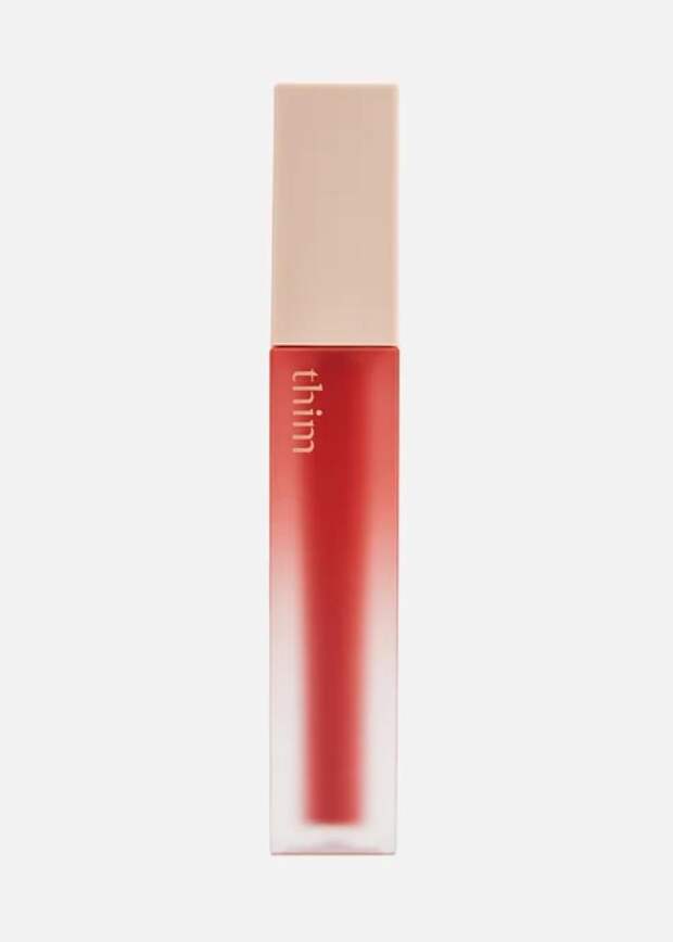 Жидкая матовая губная помада Sheer Matte, оттенок 04 Petal Red, Thim, 1732 руб. («Золотое яблоко»)