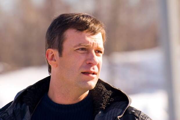 Трагический уход в 42: “Я пугал всех, надевая мамины платья” — что скрывал о личной жизни Алексей Федотов?