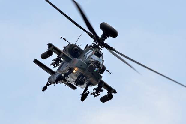 MWM: США разместили ударные вертолеты Apache неподалеку от украинской границы