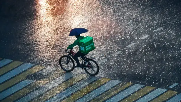 Спрос на готовую еду с доставкой в России вырос на 15% в первые шесть месяцев 2021 года