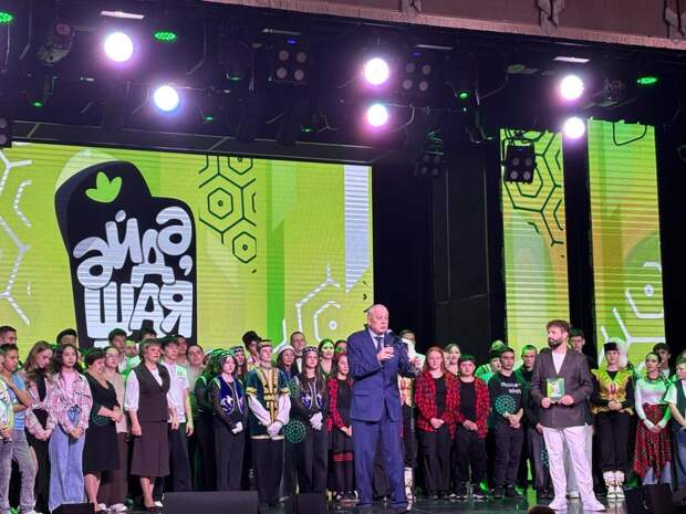 Татарской КВН-лига расширяется: на фестивале «Әйдә ШаяРТ» соревновались 25 команд