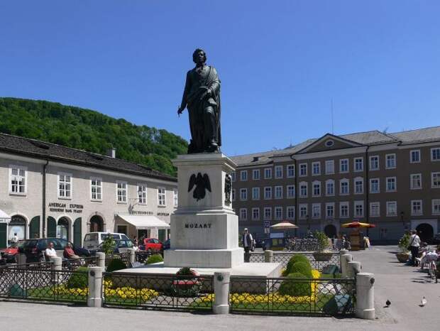 Памятник Моцарту в Зальцбурге. \ Фото: commons.wikimedia.org.