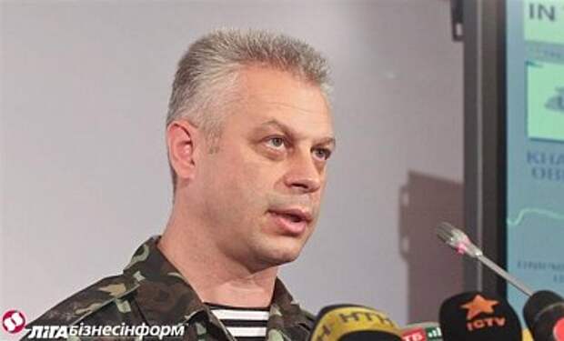 В СНБО сообщили подробности обстрела колонны переселенцев В СНБО сообщили подробности обстрела колонны переселенцев