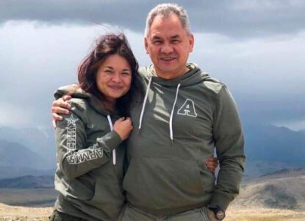 «Такой вот наверху юмор»: в РФ обсуждают назначение дочери Шойгу на редкоземы