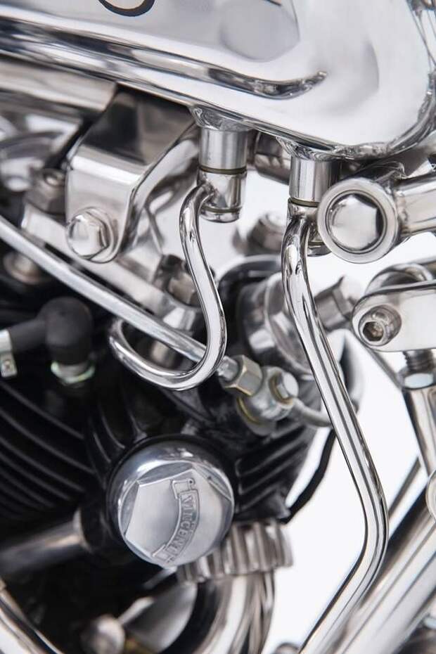 Zillers Garage: кастом с мотором Vincent Lightning