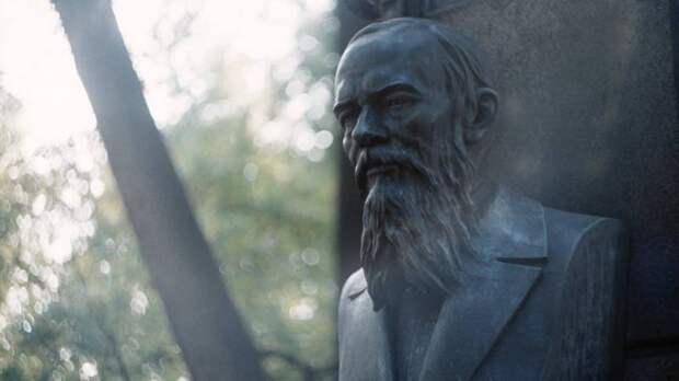 Мыслитель, гений и пророк: почему творчество Достоевского не теряет актуальность 