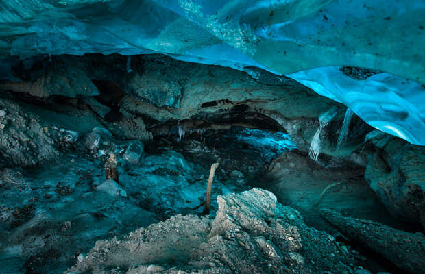Incredible Alaskan ice cave