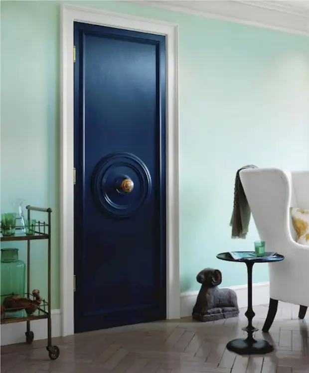 Как обновить старую дверь?