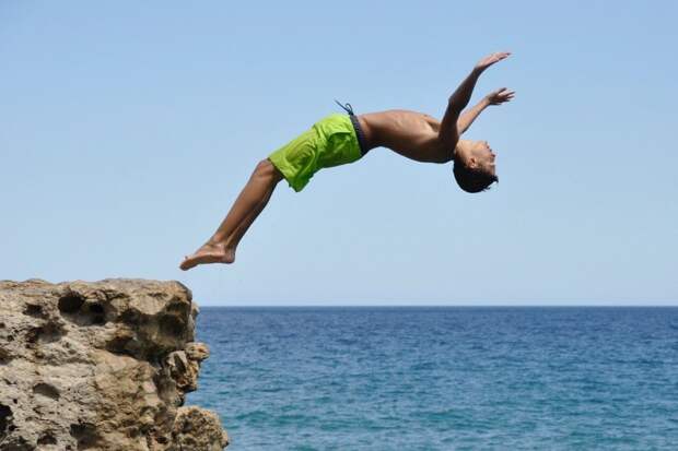 Red Bull Cliff Diving World Series представляет шесть локаций 2021