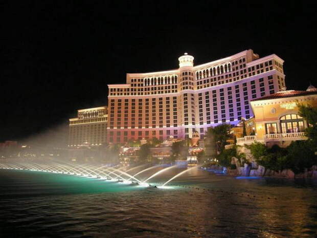 Las-Vegas-wallpaper-1600x1200 (700x525, 105Kb)