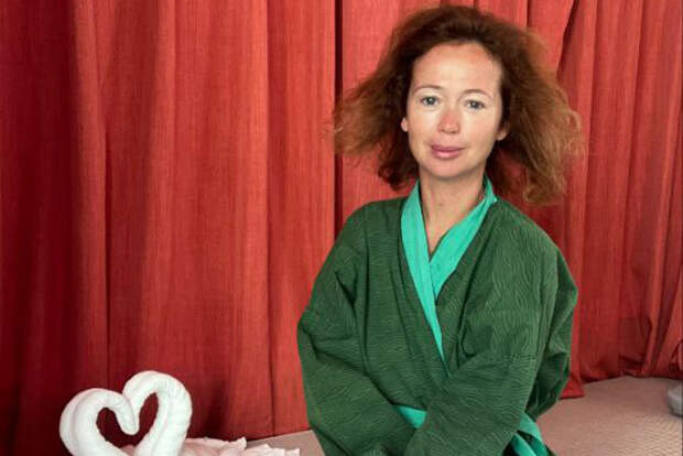 50-летняя звезда «Кадетства» показала лицо без макияжа