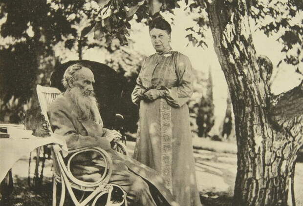Лев Толстой и его жена Софья. / Фото: www.meisterdrucke.ru
