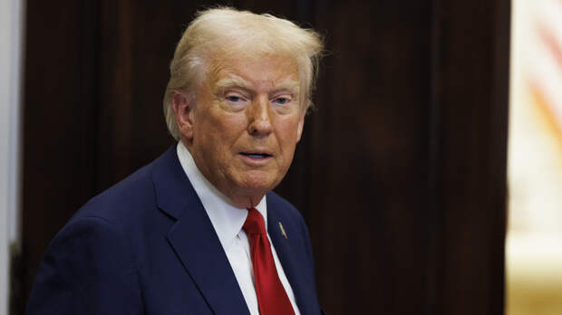 Трамп заявил, что никто не убеждал его не наносить удар по Ирану