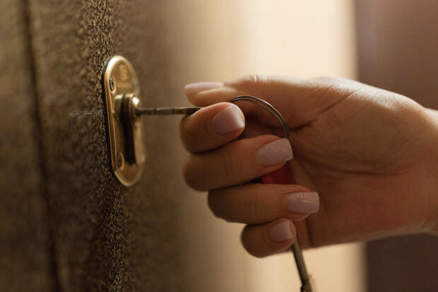 Россиянам напомнили о праве компенсации за задержку сдачи квартиры