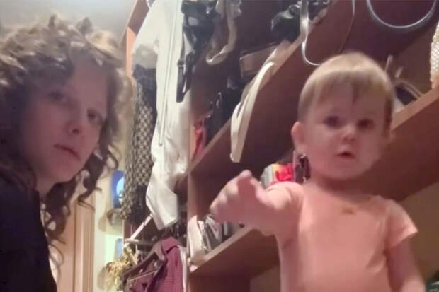 Актриса Елизавета Арзамасова поделилась редким видео с дочерью