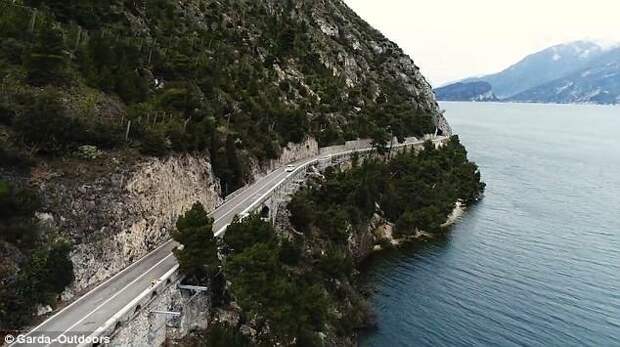 Проект был одобрен в прошлом году. Предполагается, что он привлечет в Италию множество туристов Гарда, велосипед trek, велосипедисты, велосипедная дорожка, велосипедная прогулка, велосипедная трасса, италия, озеро Гарда Италия