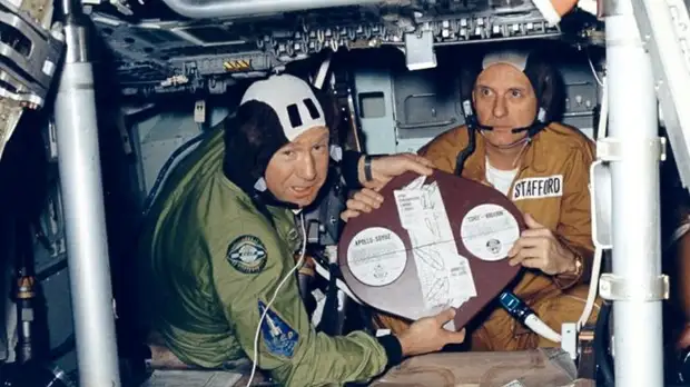 В Федерации космонавтики России назвали Леонова выдающейся личностью