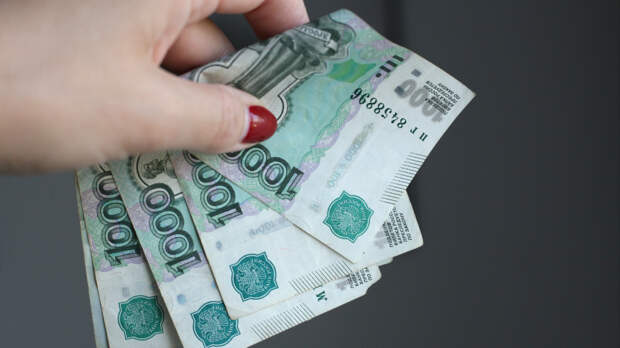 Более трети россиян хранят свои сбережения дома