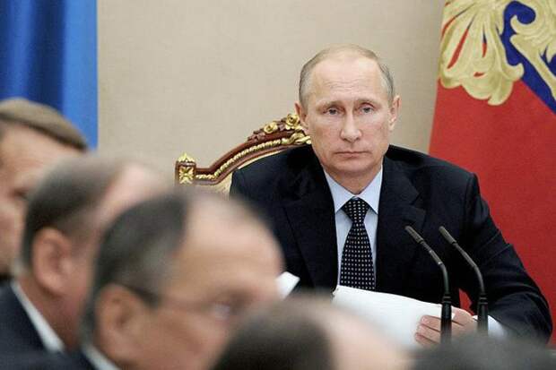 В Кремле сообщили об ответе на продление ЕС санкций против России