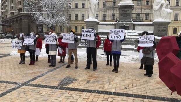 Прямиком в Европу: на Украине требуют изменить законодательство для путан