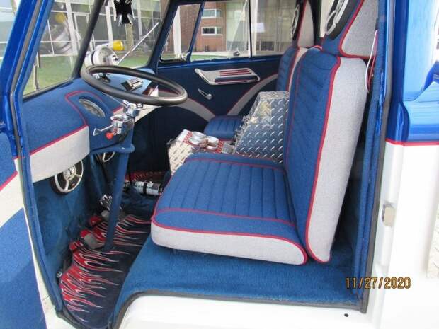 Очень мощный грузовичок, созданный из минивэн Volkswagen T1