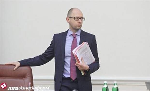 Подробности отставки Яценюка: юридические нюансы Подробности отставки Яценюка: юридические нюансы