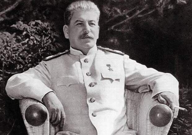 Какова была роль Сталина в в Великой Отечественной