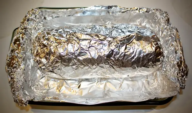 Утка. Рулет с яблоками и черносливом