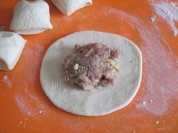 Лепим эчпочмак с бараниной