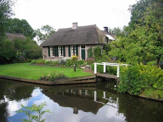 Giethoorn06 Giethoorn06 Гитхорн: деревня, где нет дорог