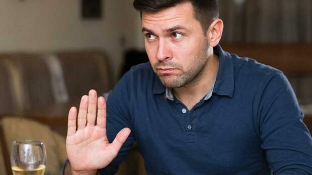 Россияне стали реже употреблять алкоголь на выходных