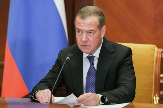 Медведев назвал места производства украинских БПЛА в ЕС законными целями ВС РФ