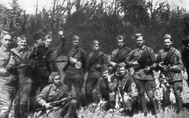 dlitelnaya-i-uspeshnaya-rabota-kak-ispanka-po-imeni-afrika-stala-sovetskoj-partizankoj-i-razvedchiczej-04