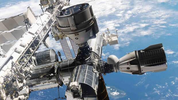 Космический 2019: пилотируемые корабли, новые ракеты и лунные зонды