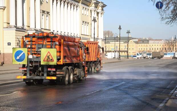 В Петербурге стартовал месячник по благоустройству