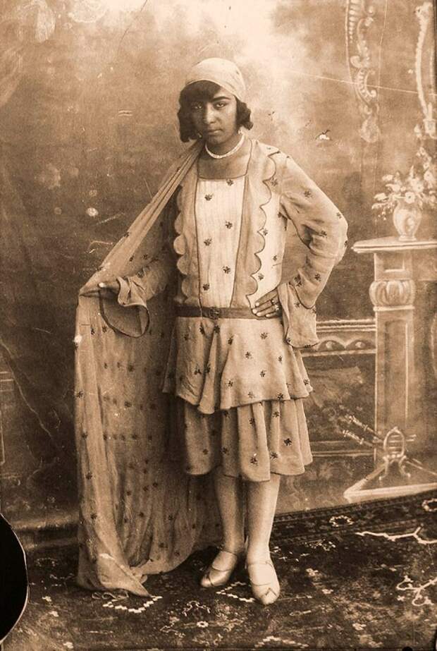 Образ иранской женщины в 1920-х годах. | Фото: b-picture.livejournal.com.