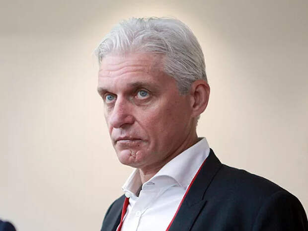 Тинькофф Банк отказался от герба Тинькова в логотипе