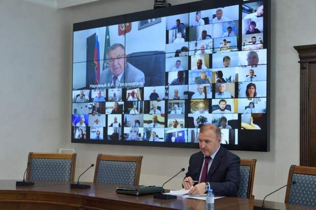 Мурат Кумпилов указал на важность депутатского контроля при реализации нацпроектов