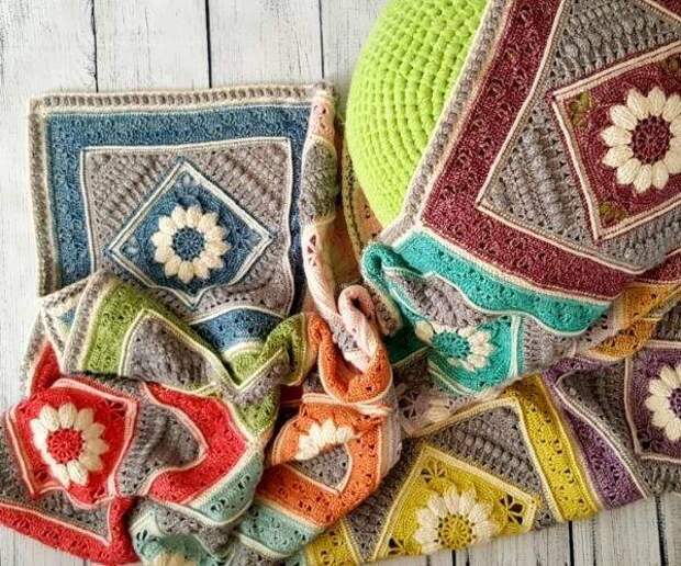 Вязаный крючком плед в стиле пэчворк Вязаное в стиле пэчворк покрывало своими руками