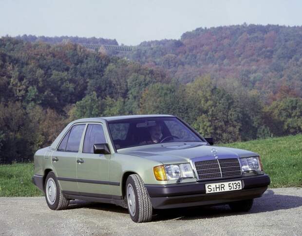 Седан W124 mercedes, mercedes-benz, авто, автодизайн, автомобили, дизайнер