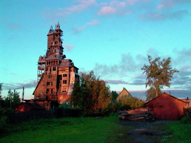 Уникальный русский дом, которого больше нет. /Фото: architecturalidea.com