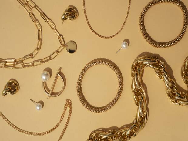 В Пензе женщина лишилась дорогих украшений после вызова клининга