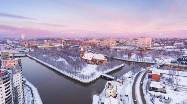 Лавров назвал провокации в Калининградской области самоубийством