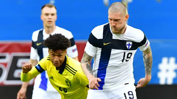 Футболист сборной Финляндии поделился ожиданиями от матча с Россией