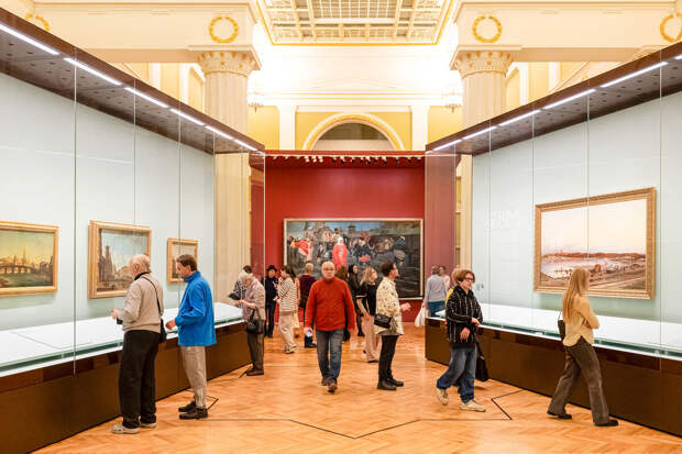 На ВДНХ рассказали о работах скульпторов на выставке Русского музея