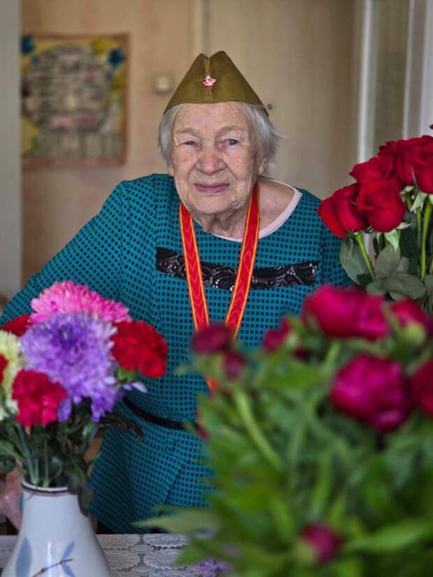 Ветеран ВОВ из Тулы Лидия Забиякина отметила 102-летие
