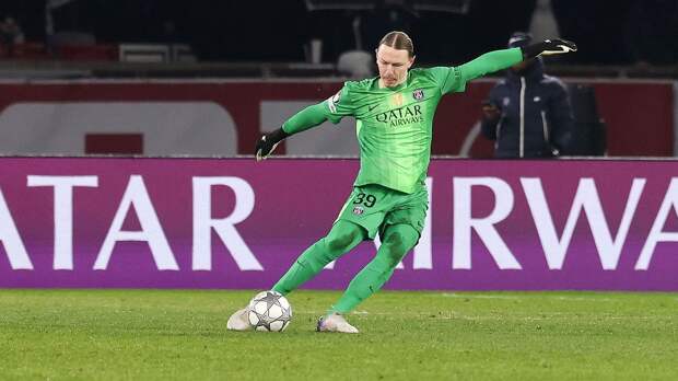 «Сафонов не делает ничего выдающегося. Это его работа», — почетный президент РФС Колосков